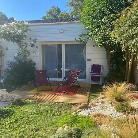Studio Terrasse Avec Piscine Mas-Blanc-des-Alpilles Buitenkant foto