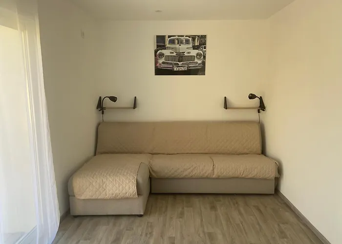 Studio Terrasse Avec Piscine